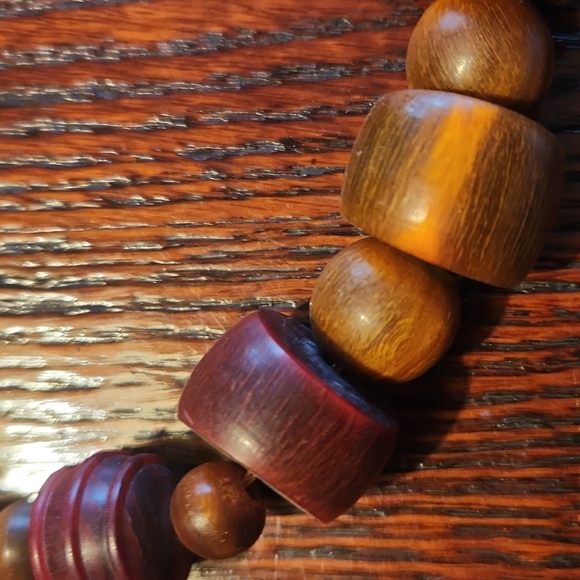 Wood Beaded Necklace❤❤ - Picture 5 of 8